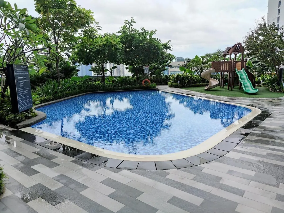 Apartment Stunning 2Br Condo In Air Residences Makati High Floor And Wfh With 300Mbps Wifi Manila